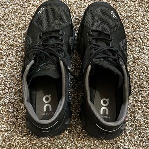 On Cloud Running Shows.